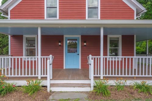 21 Railroad St, Kent CT  06757-1506 exterior