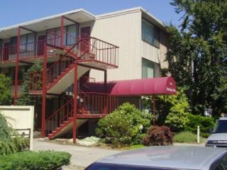 5215 15th Ave, Seattle WA  98105-2340 exterior
