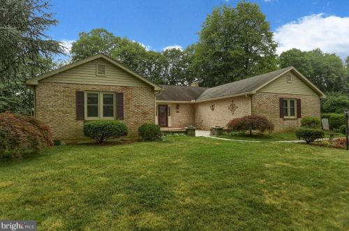 516 Gale Rd, Camp Hill, PA 17011-2028