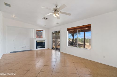 8761 Pomegranate St, Tucson AZ  85730-5735 exterior