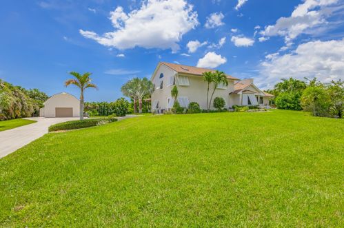 16108 72nd Dr, West Palm Beach, FL 33418-7405