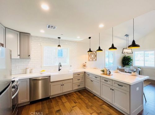 1056 Willow Ln, Big Bear City, CA 92314-9083