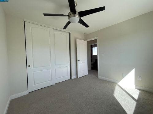 1870 Summerfield Ct, Oakley CA  94561-3074 exterior