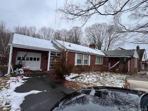147 Ridge Rd, Middletown, CT 06457-4457