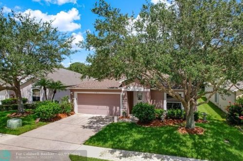 1165 13th Sq, Vero Beach, FL 32960-2101