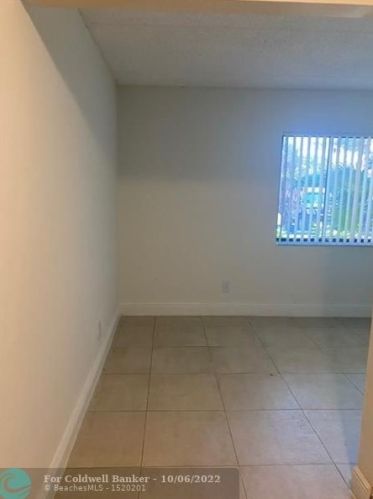 308 Meadows Cir, Boynton Beach FL  33436-8921 exterior