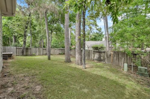 110 Rambling Ridge Pl, Conroe TX  77385-3555 exterior