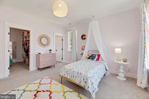 7413 Bethune St, Falls Church VA  22043-1316 exterior