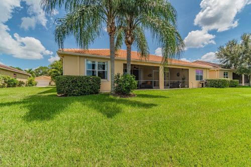 16143 Amethyst Key Dr, Wimauma FL  33598-4027 exterior