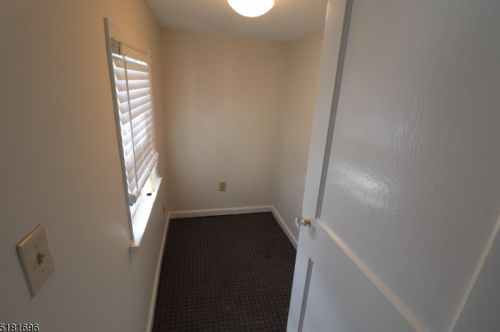 210 8 Ave, Manville NJ  08835-1233 exterior