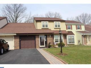 89 Greenwoods Dr, Horsham, PA 19044-1728