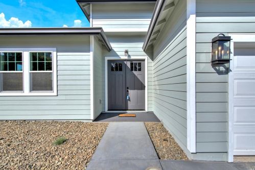 3753 Cross Creek Rd, Santa Rosa, CA 95403-0925