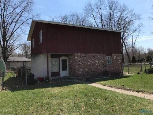 9751 Oak Place Ct, Holland, OH 43528-8733