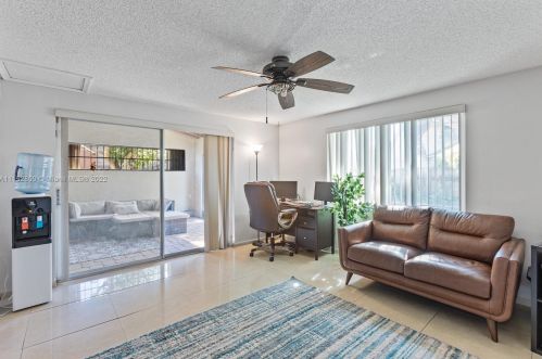 9920 12 St, Hollywood FL 33026-4359 exterior