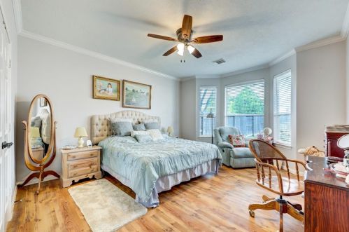 1309 Modena Dr, Pearland TX  77581-5335 exterior