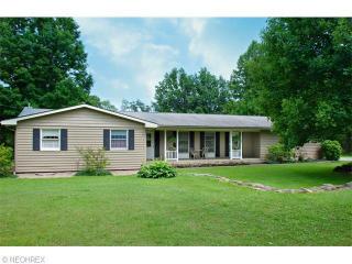 1365 Medina Line Rd, Wadsworth, OH 44281-9606