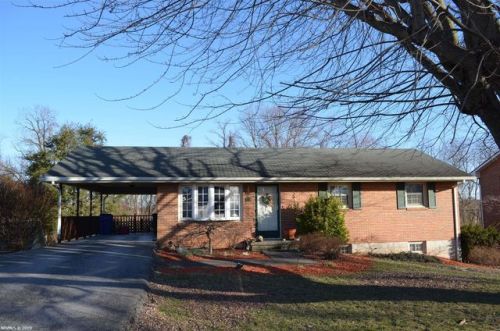 630 Betty Dr, Christiansburg, VA 24073-1914