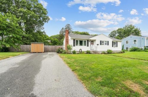 187 Holmes Rd, Warwick, RI 02888-1825
