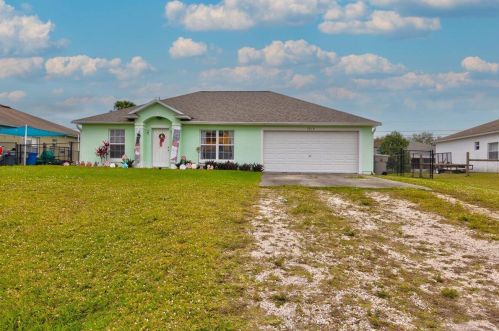7816 100th Ave, Vero Beach, FL 32967-2753