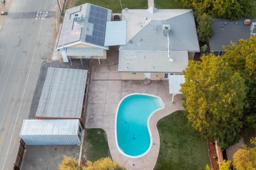 532 K St, Rio Linda CA  95673-3446 exterior