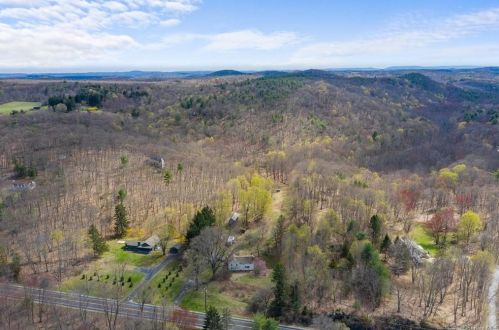 318 Slate Quarry Rd, Rhinebeck, NY 12572-2849