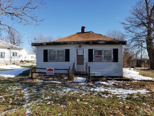 208 Adams St, Kellerton, IA 50133-4712