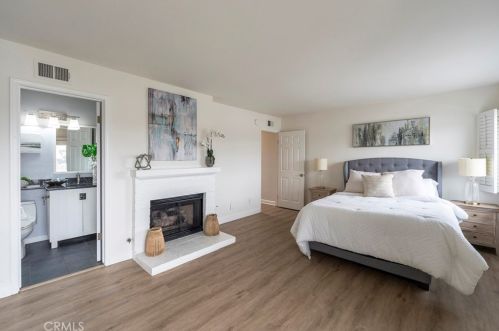 309 Regatta Way, Seal Beach CA  90740-5985 exterior