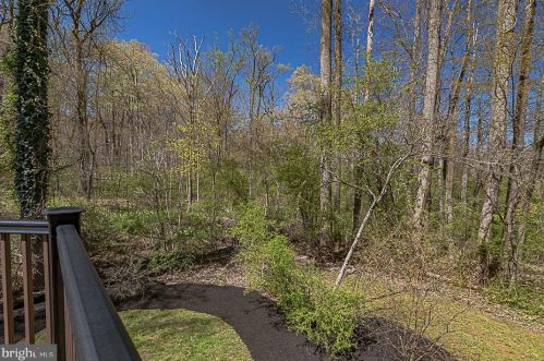 1006 Gwilym Cir, Berwyn PA  19312-2237 exterior