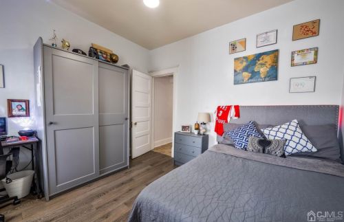 25 Hanson Ave, Perth Amboy NJ  08863-1730 exterior