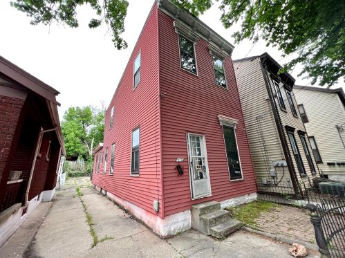 217 5th St, Covington, KY 41011-1405