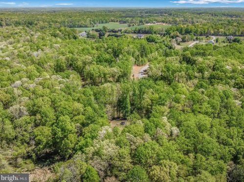 60 Kinsley Ln, Fredericksburg VA  22406-4089 exterior