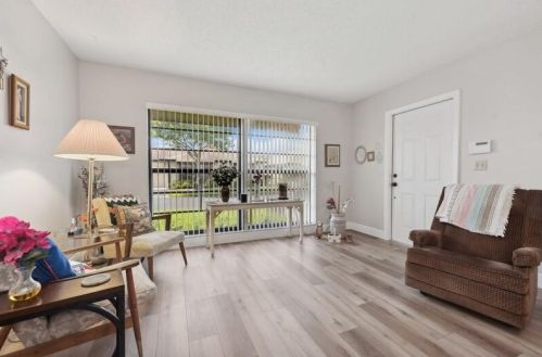 4884 Hawkwood Rd, Boynton Beach, FL 33436-4052