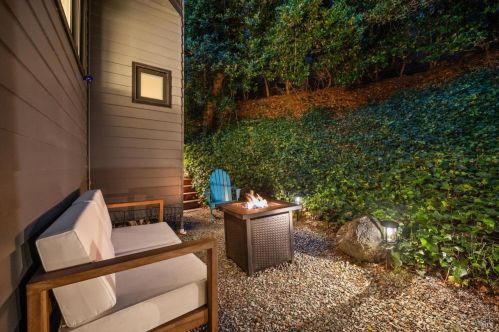 277 Santa Rosa Ave, Sausalito CA  94965-2042 exterior