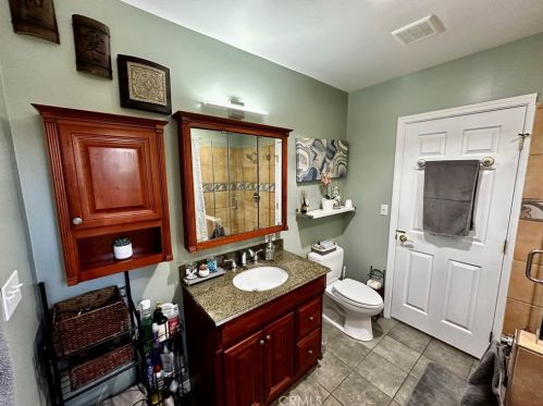 8154 Wakefield Ave, Van Nuys CA  91402-5329 exterior