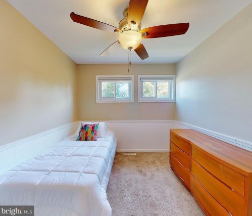 575 Winding Rd, Lansdale PA  19446-3446 exterior