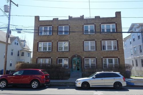 86 Winthrop St, New Britain, CT 06052-1761