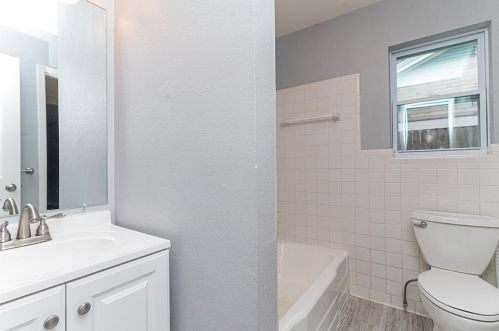 4805 Westlake Dr, Fort Worth TX  76132-1516 exterior