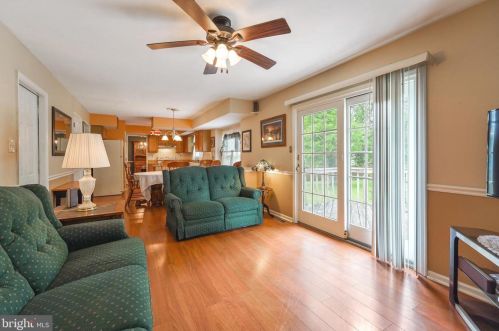 1351 Westminster Dr, Downingtown PA  19335-3655 exterior