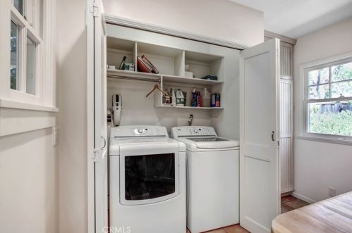 11805 Hartsook St, North Hollywood CA  91607-3215 exterior