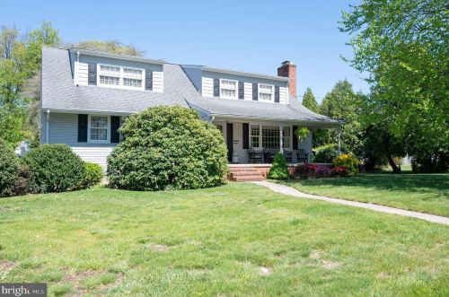8 Blairmore Dr, Trenton, NJ 08690-2502