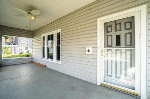 524 Pennsylvania Ave, Oakmont PA  15139-1561 exterior