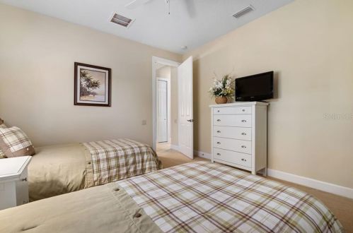 12713 Grand Traverse Dr, Dade City FL 33525-8230 exterior