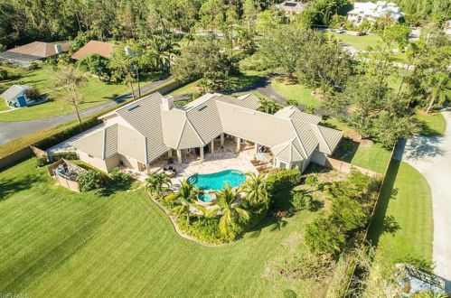 6610 Sable Ridge Ln, Naples FL  34109-0526 exterior