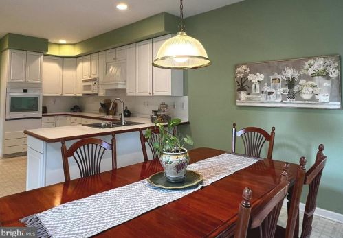 100 Bolton Ct, Prospectville PA exterior