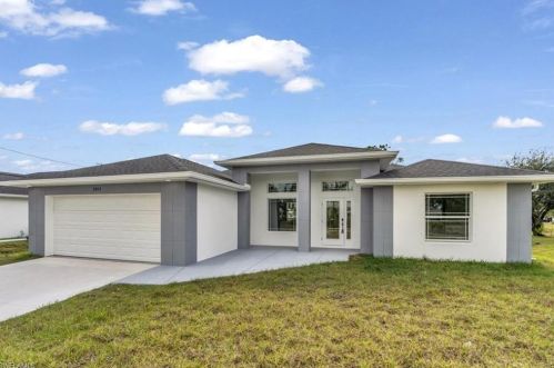 2811 29th St, Lehigh Acres, FL 33976-4000