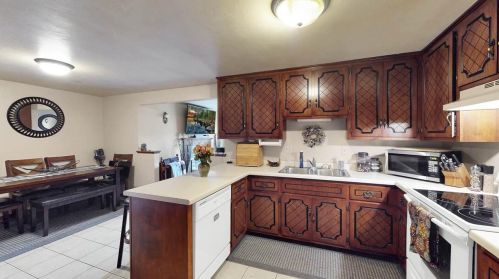 1507 Beech Tree Dr, Green Bay, WI 54304-1785