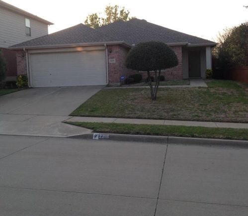 2316 Penwell Dr, Fort Worth, TX 76120-5616