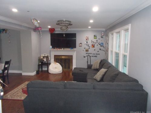 146 Emmett Ave, Derby CT  06418-1232 exterior