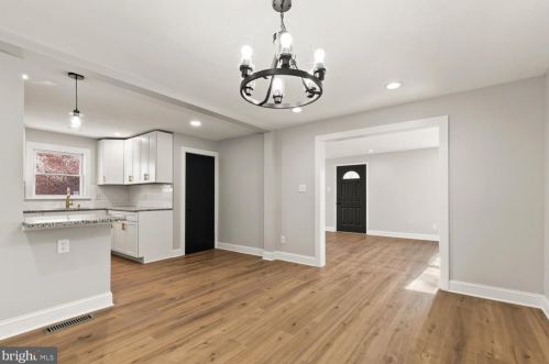 1922 Holly St, Harrisburg PA  17104-1916 exterior