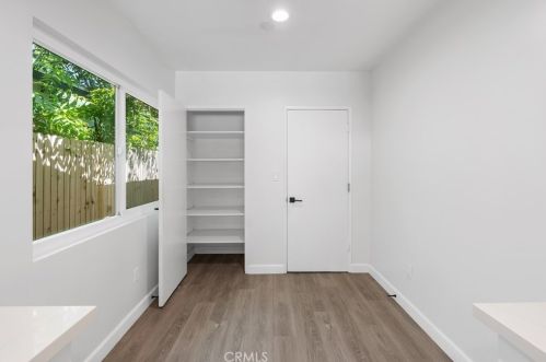 6747 Blewett Ave, Van Nuys CA  91406-6014 exterior